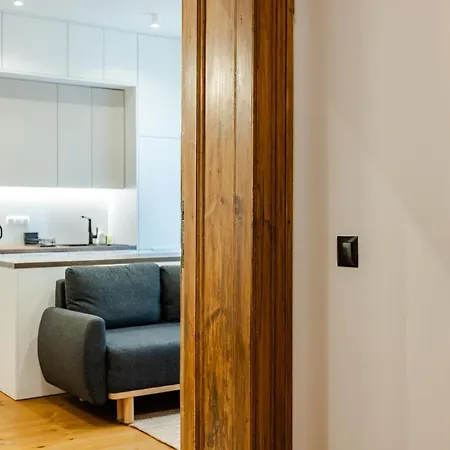 Two Bedroom Very Berry Apartment In Poznan With Desk By Noclegi Renters Exterior photo